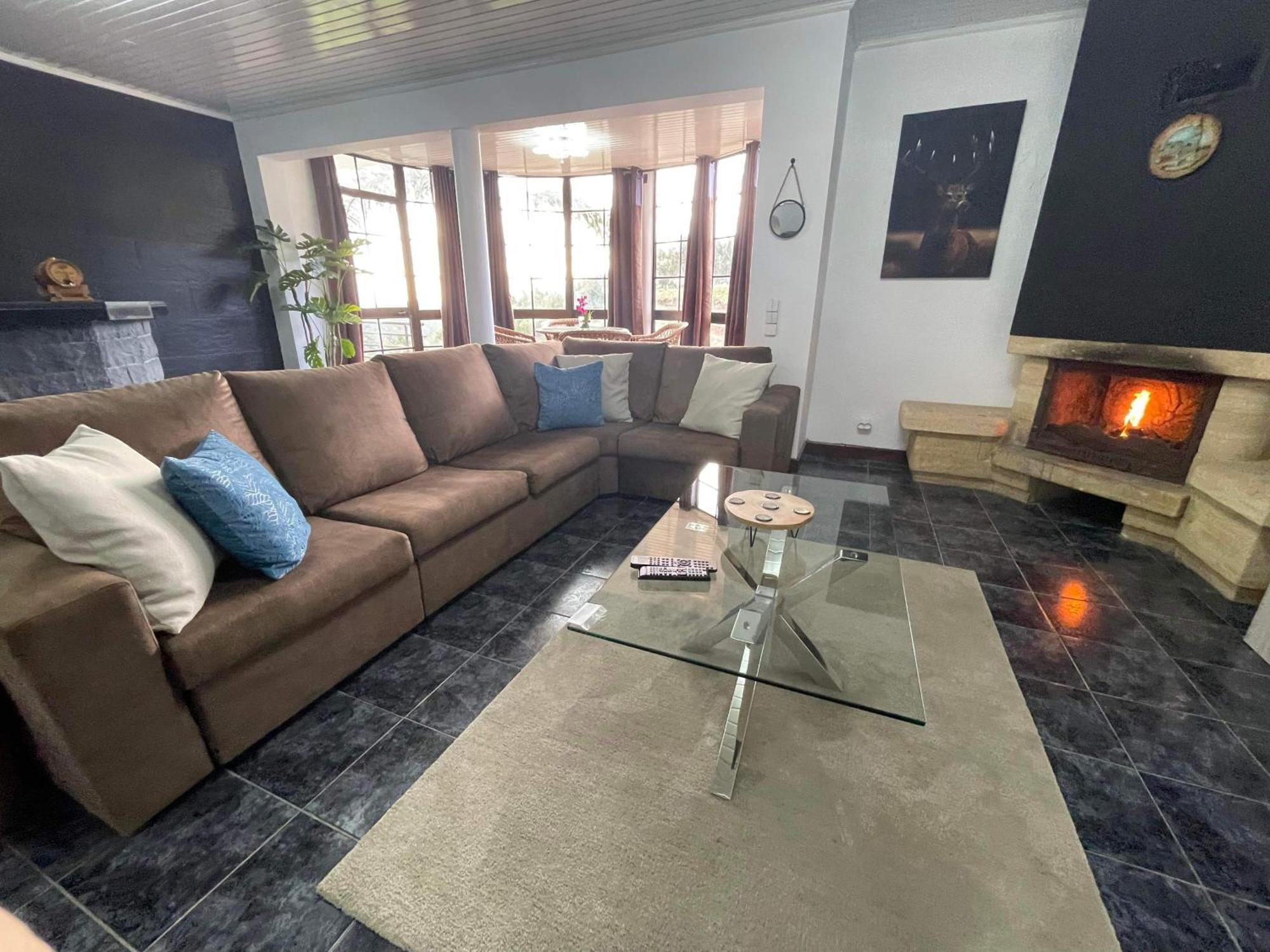 Hollywood Villa Campanário Dış mekan fotoğraf