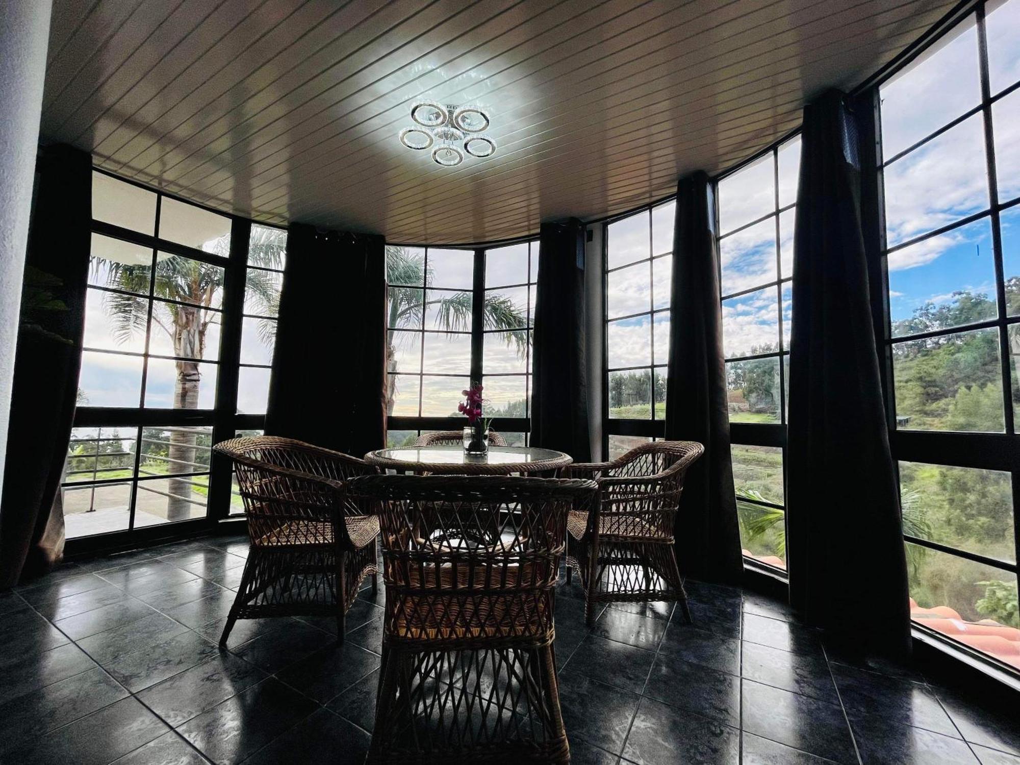 Hollywood Villa Campanário Dış mekan fotoğraf